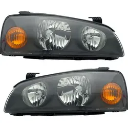TYC Scheinwerfer Set für Hyundai Elantra XD 2003-2006 H1 H7 Halogen Schwarz - Komplettes Scheinwerfer Set für den Hyundai Elantra XD (2003-2006). Ideal für klare Sicht bei Nacht, einfache Montage und E-Prüfzeichen für Sicherheit im Straßenverkehr.