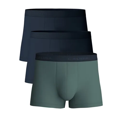 CALIDA Natural Benefit Herren Boxershorts 3er-Pack - Praktischer 3er-Pack mit weichem Elastikbund aus softer Funktionsmikrofaser. Hoher Tragekomfort und perfekte Passform dank formstabiler Baumwolle mit Elasthan-Anteil.