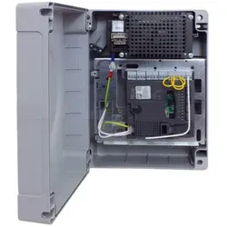 Nice Steuerzentrale für 24V Motoren ohne Gehäuse - Praktische Steuerzentrale für einen oder zwei 24V Motoren, kompatibel mit Solemyo. Ideal für eine einfache und effiziente Steuerung von Gartentoren und Zäunen.