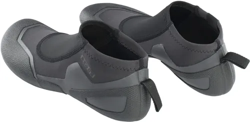 ION PLASMA SLIPPER 1.5 ROUND TOE Neoprenschuhe 2026 black - 43-44 - ION PLASMA SLIPPER 1.5 ROUND TOE Neoprenschuhe 2026 black - 43-44: Ideal für Rider, die Wert auf Qualität legen. Mit 1,5 mm Schutzschicht bieten sie Komfort und Flexibilität beim Wassersport. Perfekte Passform für optimalen Halt und Sicherheit.