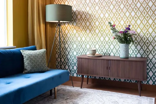 Sideboard BARBIER WALNUSS von ZUIVER - Elegantes Sideboard mit Rollo Schiebetüren aus Walnuss Massivholz, bietet stilvolle Ordnung und Platz für Ihre Geheimnisse – ideal für modernes Wohnen.