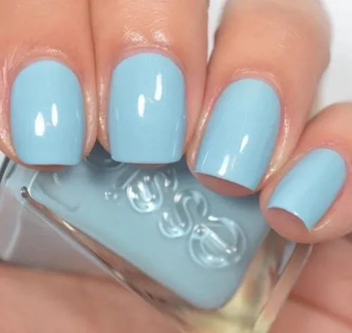 Essie Gel Couture Nr. 135 first view, Babyblau Schimmer, 13,5ml.  NEU!