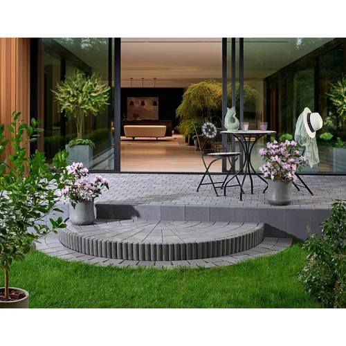 Kann Pflasterkreis Casalina 197 cm x 6 cm - Vulkananthrazit, ideal für kreative Gartenlösungen und einfache Verlegung
