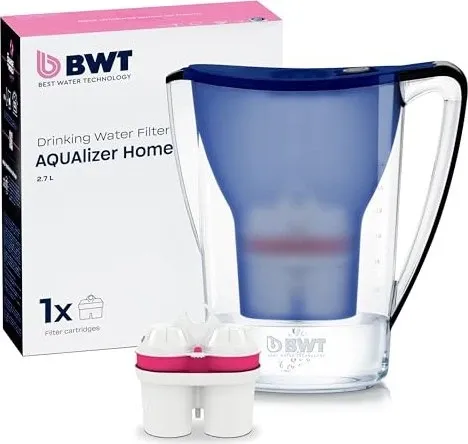 BWT Penguin MEI 2,7 l blau mit Filter - Praktische Filterkanne mit 2,7 l Gesamtvolumen und 1,5 l gefiltertem Wasser. BPA-frei, spülmaschinengeeignet und mit praktischem Filterwechselindikator. Ideal für den täglichen Einsatz zur Verbesserung der Wasserqualität.