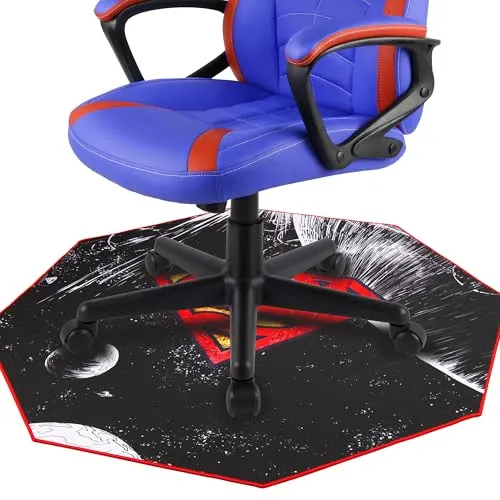 Subsonic Bodenschutzmatte Superman - Rutschfeste Matte für Gaming-Sitze - Gaming-Zubehör: Rutschfeste Bodenschutzmatte mit Superman-Design, schützt den Boden und sorgt für stabilen Halt während des Spielens.