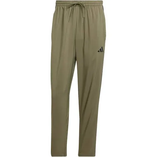 adidas Essentials 3-Streifen Stanford Open Hem Hose 4XL - Bequeme Sportuniform mit elastischem Bund und Kordelzug, ideal für den aktiven Lebensstil. Hergestellt aus 100 % recyceltem Polyester für nachhaltigen Komfort.