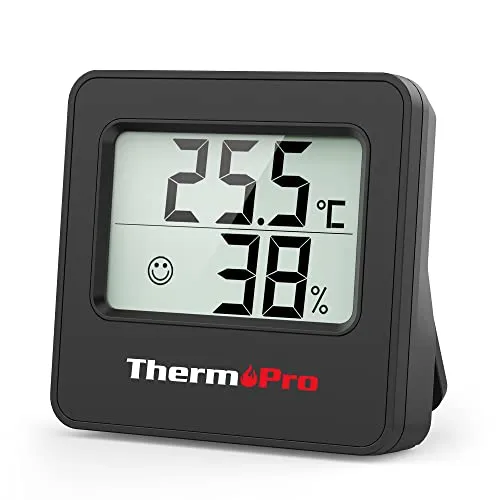 ThermoPro TP157 Mini Hygrometer & Thermometer – Präzise Messungen für Innenräume - Präzises Hygrometer und Thermometer mit 10s Aktualisierung. Ideal für Wohnzimmer, Büro oder Gewächshaus. Kompakt, handlich und mit Smiley-Indikator für einfaches Ablesen. 18 Monate Batterielaufzeit!