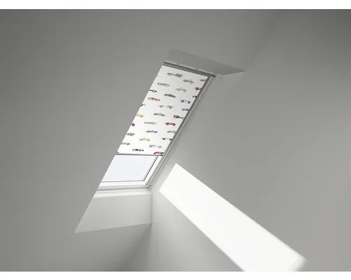 VELUX Verdunkelungsrollo Kids Rennautos - Manuell in Weiß - Rollos für optimale Verdunkelung in Schlaf- und Kinderzimmern, leicht zu bedienen und mit Thermobeschichtung für Hitzeschutz.