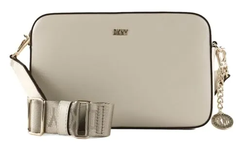 DKNY Women's Bryant Medium Flap Camera Bag, Pebble - Umhängetaschen – Geräumige und minimalistische Kameratasche mit verstellbarem Schultergurt und sicherem Reißverschluss für Ihre Essentials.