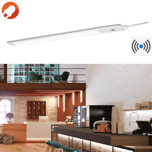 LEDVANCE LED Unterbau-Leuchte 30 cm - Innenanwendung mit warmweißem Licht und integriertem Sweep-Sensor für automatisches Ein- und Ausschalten. Ideal für Küchen und Räume mit begrenztem Platz.