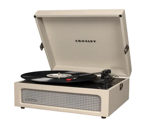Crosley Voyager Plattenspieler - Dune - Plattenspieler mit 3 Geschwindigkeiten für 7", 10" und 12" Platten, Bluetooth-fähig und mit 2 leistungsstarken Lautsprechern für besten Klang.