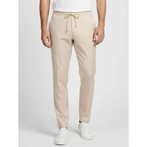Rock Creek Chinohose Herren RC-2444 Regular Fit bügelfrei - Die Rock Creek Herren Chinohose RC-2444 überzeugt durch ihren bügelfreien Stoff und den komfortablen Regular Fit. Ideal für Büro und Freizeit, bietet sie Bewegungsfreiheit und pflegeleichte Eigenschaften – ein Must-have für stilbewusste Männer.