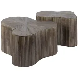 Couchtisch Foray 2er-Set aus Teakholz – modernes, handgefertigtes Design - Erlebe modernes Wohnen mit dem handgefertigten Couchtisch-Set aus Teakholz. Die organische Form und die warme Farbgebung bringen Stil und Gemütlichkeit in Dein Zuhause.