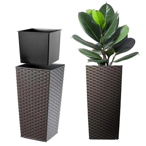 KADAX Pflanzkübel mit Innentopf, Höhe 68cm, Mokka Rattan – Wetterfester Blumentopf für Innen & Außen, ideal für Garten, Balkon & Terrasse, zum Bepflanzen, Dekorieren und als stilvoller Übertopf