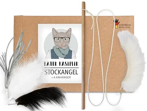 Kater Kasimir Katzenangel Set (4 tauschbare Anhänger), Spielangel für Katzen. Die Angel besteht aus Holz, ist lang und stabil