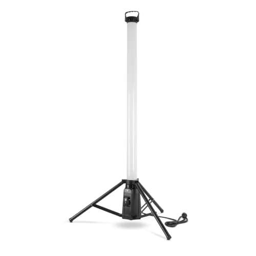 STAHLWERK LED-Baustrahler 100 Watt mit Stativ - Leistungsstarker 100 Watt LED-Baustrahler mit 7500 Lumen für 360°-Rundumbeleuchtung. Ideal für Baustellen und Werkstätten. Integrierte 230-V-Zusatzsteckdose für zusätzlichen Komfort.