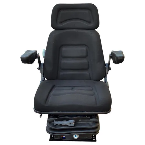 KLARA SEATS Schleppersitz für Traktoren - Komfortabler Fahrersitz mit Armlehnen und Rückenverlängerung, mechanischer Federung und Höhenverstellung – ideal für lange Arbeitstage in der Landwirtschaft.