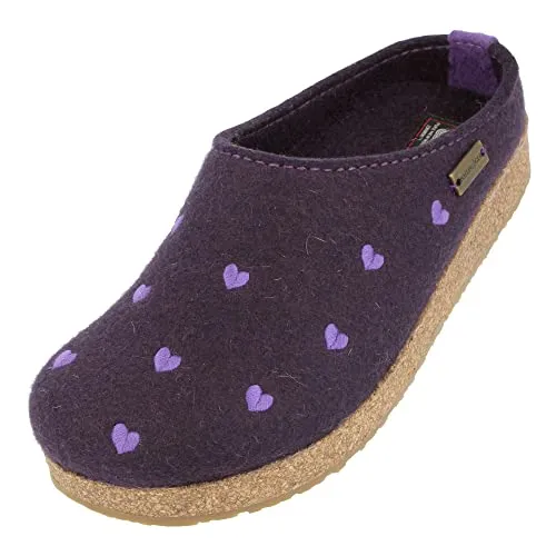 Haflinger Damen Pantoffel Grizzly Cuoricini 741031 - Lila, Größe 41 EU - Bequeme Hausschuhe aus atmungsaktivem Wollfilz mit rutschfester Gummisohle und zauberhafter Herz-Stickerei – ideal für kuschelige Abende zu Hause.