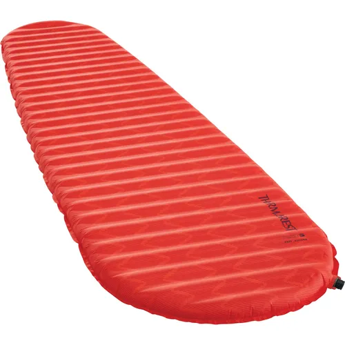 Camping-Matte ProLite Apex Regular, Heat Wave 14251 rot - Möbel mit einer Liegefläche von 183 x 51 cm und einer hervorragenden Dämmleistung (R-Wert 3,8), selbstaufblasend und perfekt für Campingabenteuer.
