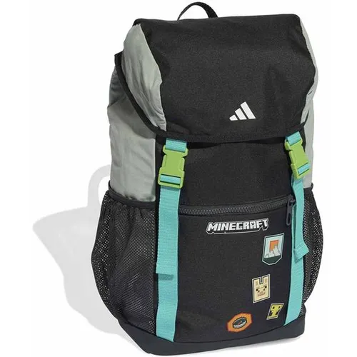 ADIDAS Rucksack Minecraft – Gaming Style für Unterwegs - Stylischer Rucksack von adidas im Minecraft-Design, ideal für den Alltag. Robustes Material, geräumiges Hauptfach und praktische Reißverschlusstasche bieten Platz für alles Wichtige. Verstellbare, gepolsterte Schulterriemen für höchsten Tragekomfort.