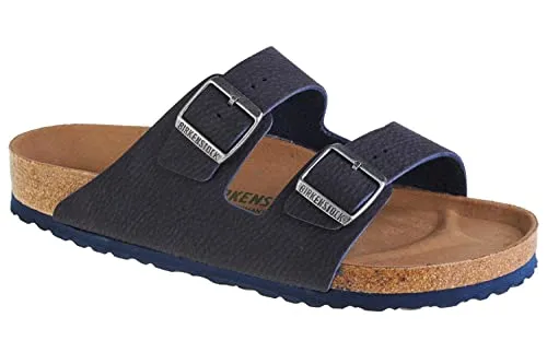Birkenstock Arizona Vegan Hausschuhe - Indigoblau - Größe 46 - Entdecken Sie die Birkenstock Arizona Vegan in Indigoblau! Komfortable Sandalen mit anatomisch geformtem Fußbett und zwei verstellbaren Riemen für eine perfekte Passform. Ideal für entspannte Tage zu Hause.