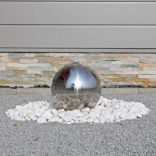 CLGarden Edelstahl Gartenbrunnen ESB3 mit 30cm Kugel und LED - Der CLGarden ESB3 ist ein eleganter Kugelspringbrunnen für Ihren Garten. Mit polierter Edelstahlkugel und LED Beleuchtung direkt am Wasseraustritt sorgt er für stimmungsvolle Akzente, sowohl tagsüber als auch nachts. Komplettset inkl. Wasserbecken.