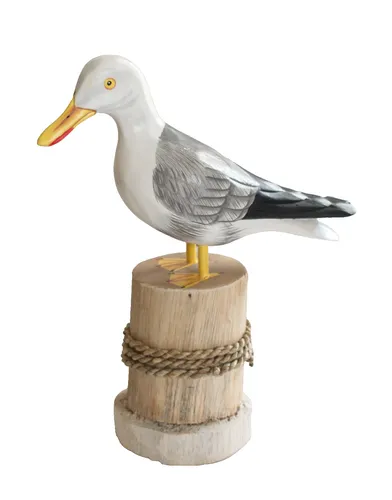 Handgefertigte Deko Möwe auf Poller aus Holz – Maritimes Flair für Ihr Zuhause - Abteilung: Erwachsene, diese handbemalte Möwe bringt maritimes Flair in jeden Raum. Wetterfest und pflegeleicht, ideal für Innen- und Außenbereiche. Größe: ca. 25 cm hoch, perfekt als Blickfang auf Terrasse oder Veranda.