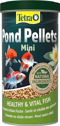 Tetra Pond Pellets Mini - Fischfutter für kleine Teichfische, 1 L Dose - Ideales Hauptfutter für kleine Teichfische bis 15 cm. Die schwimmenden Mini-Pellets sind leicht verdaulich und fördern eine ausgewogene Ernährung. Die wiederverschließbare Dose schützt das Futter vor äußeren Einflüssen.