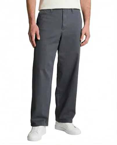 TOM TAILOR Denim Herren Chinohose - Bequeme, locker sitzende Chinohose in Unifarben mit praktischen Seitentaschen und Gürtelschlaufen. Ideal für den Alltag oder das Büro, aus pflegeleichter Baumwolle gefertigt.
