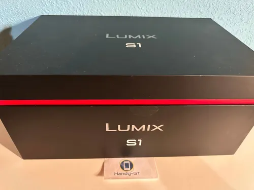 Panasonic LUMIX DC-S1ME-K Spiegellose Systemkamera - Spiegellose Systemkamera mit 24-105 mm f/4 Macro-Objektiv, 4K Filmaufnahmen und WLAN für kreative Fotografie und Videografie.