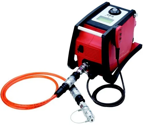 Intercable Tools Akkupumpe CP700 - Steckdosen- & Schalterteile, leistungsstarke elektro-hydraulische Akkupumpe mit 700 bar Druck für effiziente Antriebseinheiten.