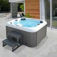 Home Deluxe Outdoor Whirlpool Sea Star Pure – Luxuriöse Entspannung für Ihren Garten - Fester Whirlpool mit 19 Massagedüsen, individueller Einstellung und Ozon-Reinigungssystem. Perfekt für bis zu 4 Personen – ideal für stilvolle Wellnessmomente im Freien.