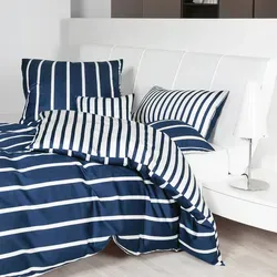 Janine Mako-Satin Bettwäsche modern classic 200x200 cm - Nachtschattenblau - Elegante Wendebettwäsche aus edel schimmernder Mako-Baumwolle. Die bügelleichte und pflegeleichte Qualität sorgt für hohen Schlafkomfort und eine stilvolle Atmosphäre in Ihrem Schlafzimmer.