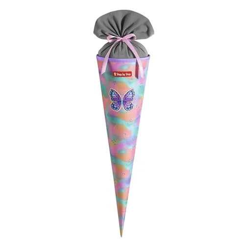 Step by Step Schultüte mit Bändchen im passenden Design - Farbenfrohe Schultüte für den ersten Schultag, perfekt abgestimmt auf den Ranzen. Mit 5 Litern Volumen und nachhaltigem Material sorgt sie für tolle Überraschungen und Freude beim Schulstart.