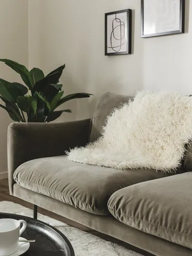 benuta Fellteppich Oscar - Ethno-Style, 6 mm Höhe, Kunstfaser - Der benuta Fellteppich Oscar in Sonderform bringt einen stilvollen Ethno-Style in dein Zuhause. Aus 100% Polyester gefertigt, überzeugt er durch Pflegeleichtigkeit und Langlebigkeit – ideal für Wohnzimmer und Schlafzimmer.