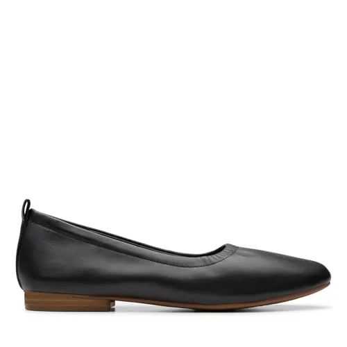 Mokassin CLARKS "Fawna Soft" - Halbschuhe aus geschmeidigem schwarzem Leder mit flexiblem Obermaterial für perfekten Sitz und maximalen Komfort dank Contour Cushion-Fußbett.