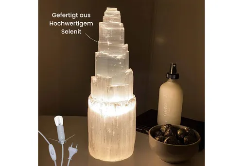 Landster Nachttischlampe Selenite - Elegante Kristall Tischlampe - Nachttischleuchte aus Selenite, 20 cm hoch, E14 Fassung und energieeffiziente A bis G Klasse – ideal für stimmungsvolles Licht im Schlafzimmer.