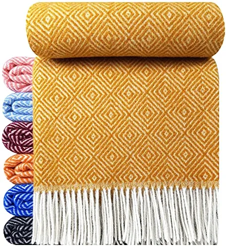 STTS International Wolldecke 100% Schurwolle 140 x 200 cm - Wohndecke in Senf - Hochwertige Wolldecke aus 100% Schurwolle mit dekorativen Fransen. Perfekt für gemütliche Abende, sorgt für angenehme Wärme und ist in vielen Farben erhältlich.