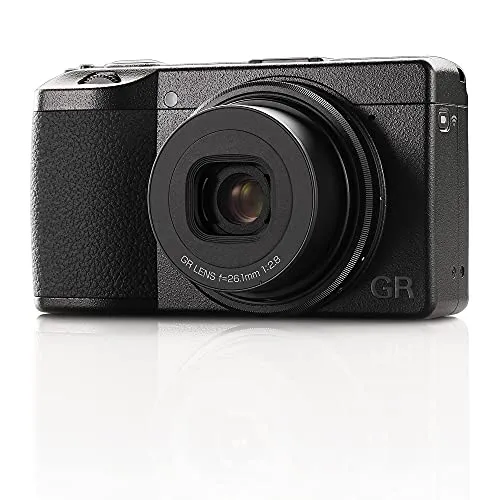 Ricoh GR IIIx Digitalkamera - Ultimative Schnappschusskamera mit 40 mm Brennweite - Digitale Kompaktkamera mit 24,2 MP APS-C-Sensor und 3-Achsen-IBIS für verwacklungsfreie Aufnahmen. Kompakt, reaktionsschnell und ideal für kreative Schnappschüsse.