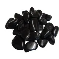 Aquagart Zierkies 20kg - Polierter Glanzkies für den Garten - Gartenverzierungen - Hochwertiger, polierter Kies in Schwarz, ideal zur Verschönerung von Gartenwegen und Pflanzenbeeten.