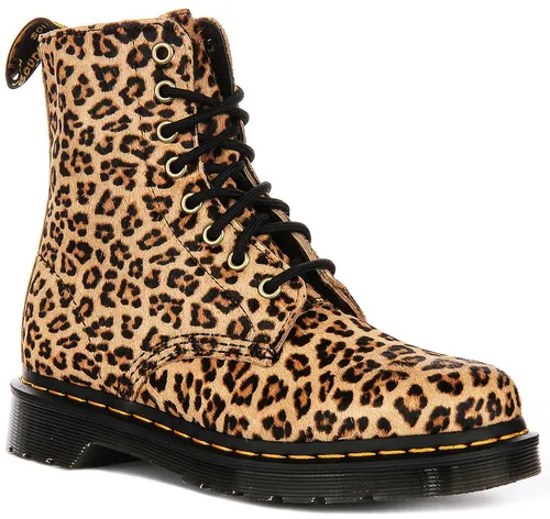 Damen Stiefeletten 1460 LEOPARD PASCAL 8 EYE BOOT 36EU - Wanderschuhe mit stylischem Animal Print, der Dr. Martens-Klassiker vereint Komfort und trendiges Design in einer robusten Stiefelette.