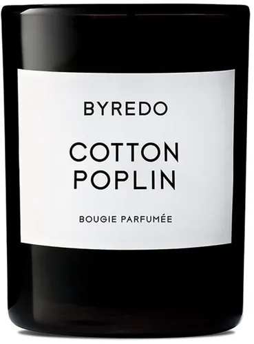 BYREDO Duftkerze Cotton Poplin 70 g - Erleben Sie den frischen Duft von Baumwolle mit Noten von Kamille und Zedernholz. Diese stilvolle Kerze sorgt für eine angenehme Atmosphäre in jedem Raum.