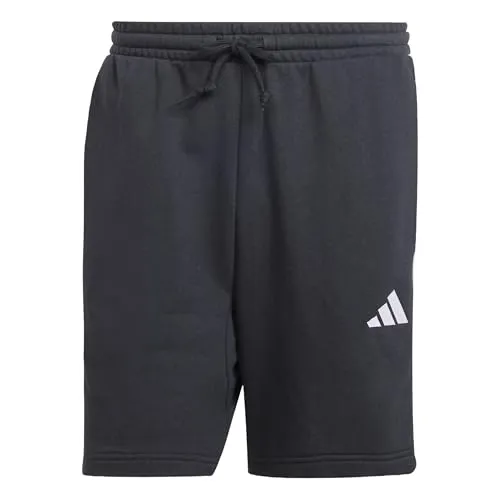 ADIDAS Herren Shorts Essentials 3-Streifen French Terry - Bequeme Shorts aus weichem French Terry, ideal für entspannte Tage. Hergestellt aus mindestens 70 % recycelten und erneuerbaren Materialien, tragen sie zur Müllreduzierung bei.