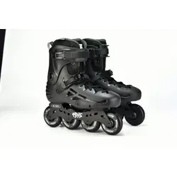Micro Inlineskates MT-Plus black Größe 38 - Hochwertige Inlineskates für Kinder ab 6 Jahren, mit ABEC-5 Kugellagern und maximalem Benutzergewicht von 150 kg. Ideal für sicheren Fahrspaß!