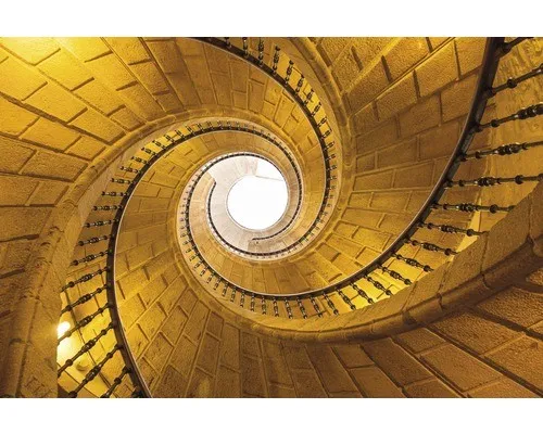 Fototapete Vlies 18965 Triple Spiral Staircase 7-tlg. 350 x 260 cm - Gestalten Sie Ihre Räume mit der eleganten Fototapete 'Triple Spiral Staircase'. Ideal für jeden Wohnbereich, schafft sie eine beeindruckende Atmosphäre und bringt frischen Wind in Ihr Zuhause.
