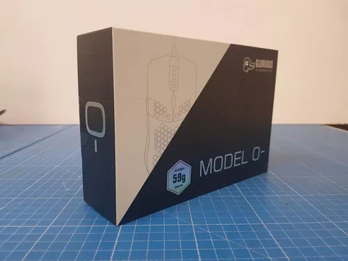Glorious PC Gaming Race Model O Gaming Maus Weiß - Innovative Gaming Maus in glänzendem Weiß, mit bis zu 12000 DPI für präzise Steuerung. Ideal für Gamer, die Leistung und Stil verbinden möchten.