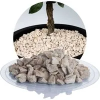Kalk Ziersplitt beige 8-16 mm - 25 kg Sack - Gartenverzierungen mit mediterranem Flair: Der robuste beige Ziersplitt aus fränkischem Jurakalkstein ist frost- und witterungsbeständig, ideal für Beete, Wege und als Spritzschutz.