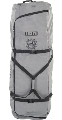 ION X WH1 GEARBAG CORE WHEELIE Boardbag sage grey - 139 - Die ION X WH1 GEARBAG CORE WHEELIE Boardbag in sage grey ist der perfekte Begleiter für Kitesurf-Abenteuer. Mit leichtem, robustem Design aus 100 % recyceltem Material schützt sie dein Equipment und erleichtert das Reisen.