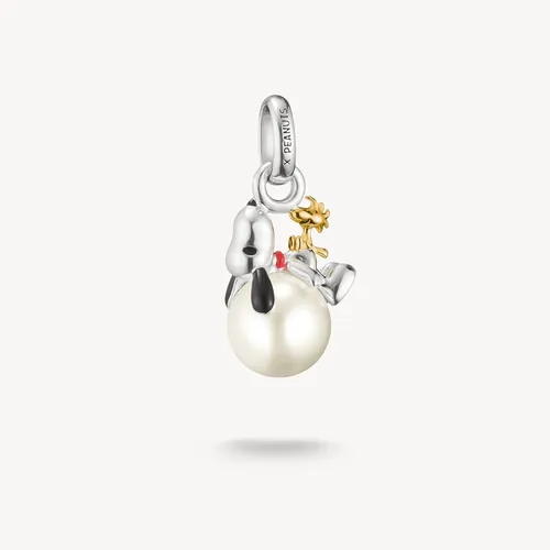 THOMAS SABO Charm Anhänger PEANUTS Snoopy Woodstock Santa Silber - Vielseitiger Charm aus 925er Silber mit detailreicher Snoopy und Woodstock Santa Gestaltung. Ein stilvolles Accessoire für jeden Anlass, das Ihrem Look einen besonderen Akzent verleiht.
