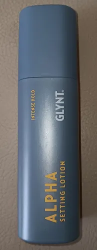 Glynt Alpha Setting Lotion 150ml - Schaumfestiger mit kraftvollem Halt für elastisches, dynamisches Haar. Ideal als Einlege- oder Föhnfestiger, trocknet schnell und hinterlässt keine Rückstände.